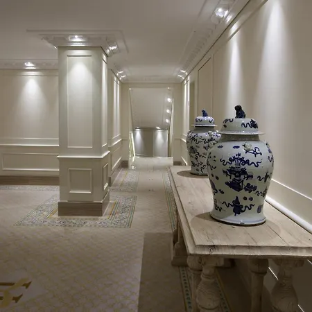 巴塞罗那gl莫伽斯提克酒店&温泉